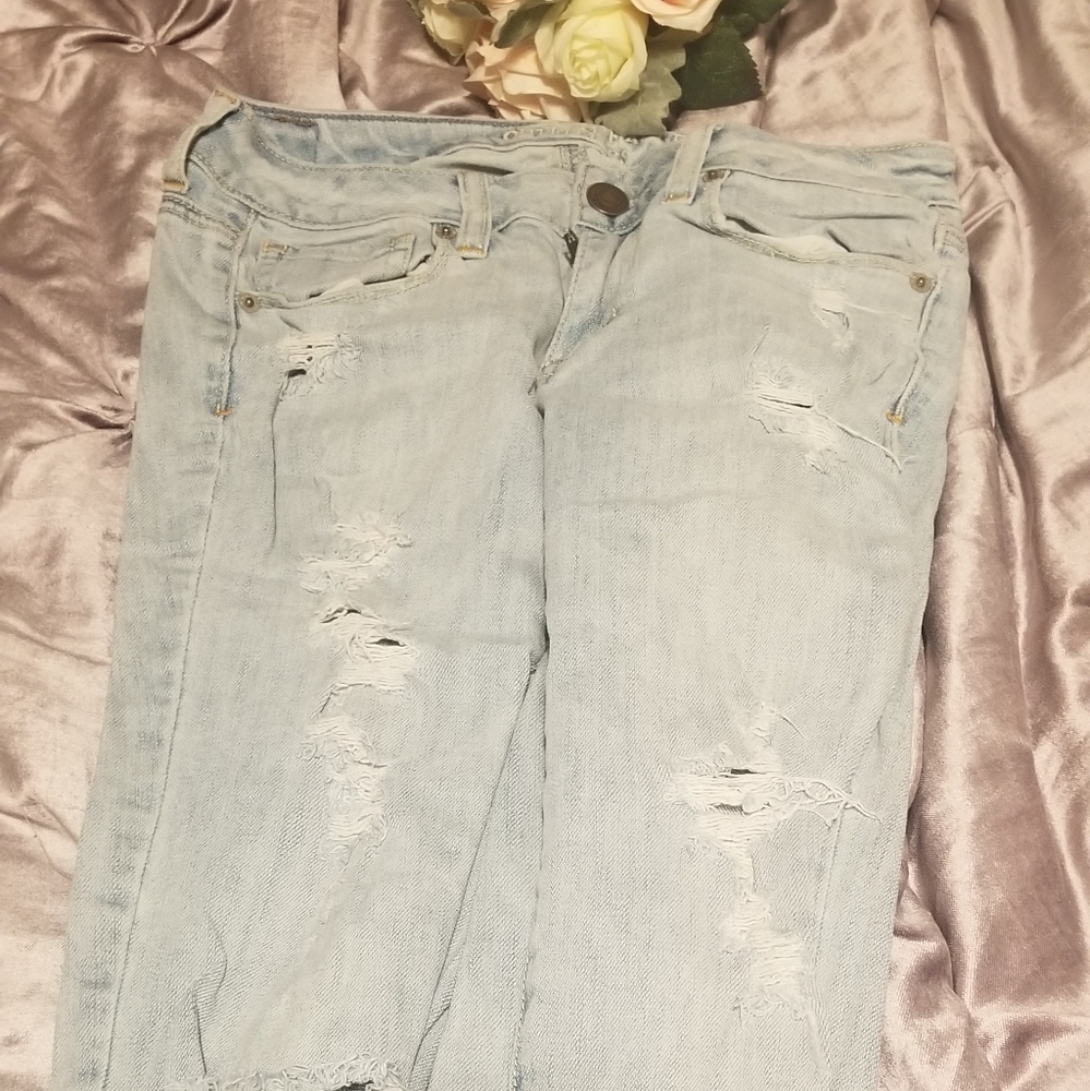 🌸Distressed Jeans American Eagle🌸